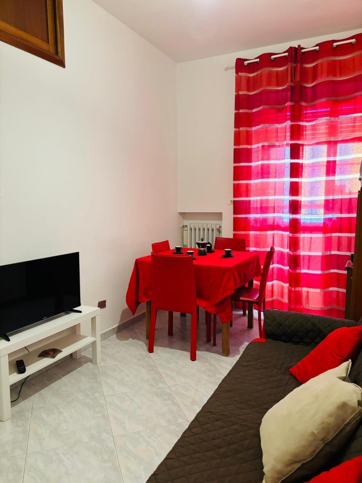 Matthias Central Rooms And Accomodation Bari Buitenkant foto