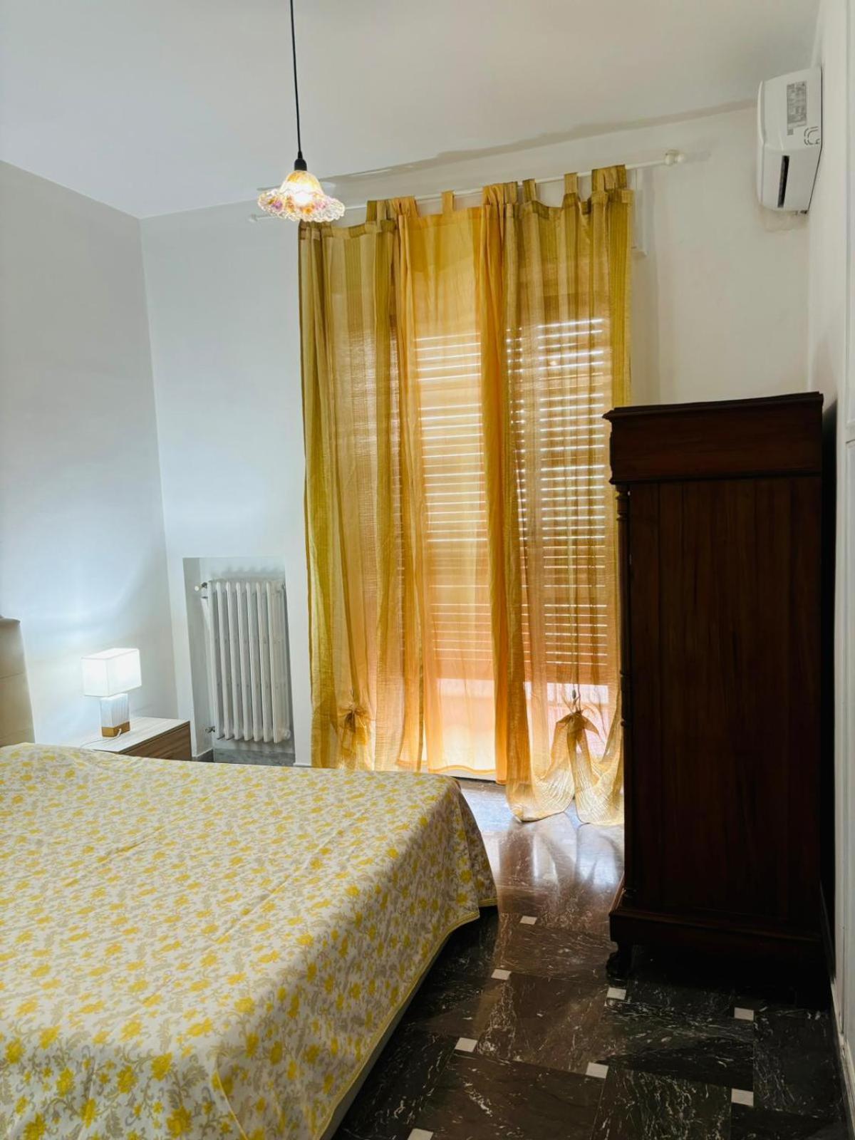 Matthias Central Rooms And Accomodation Bari Buitenkant foto