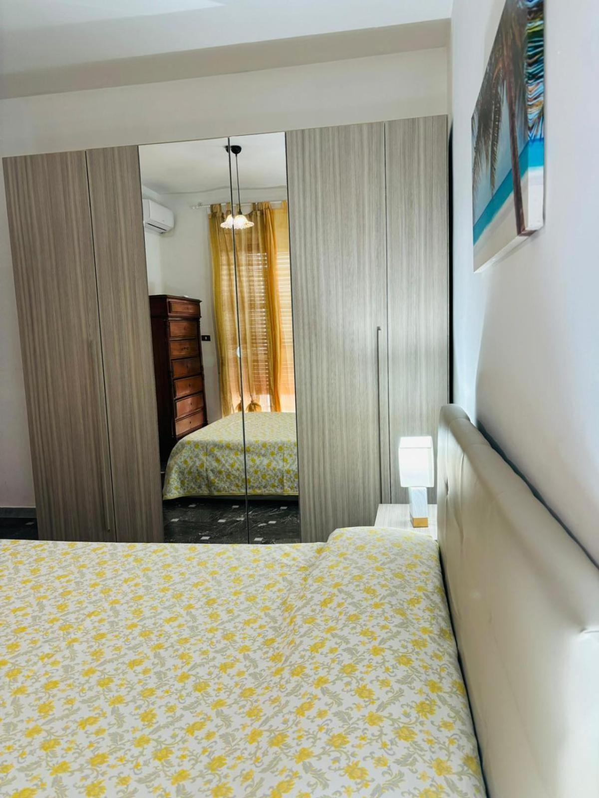 Matthias Central Rooms And Accomodation Bari Buitenkant foto