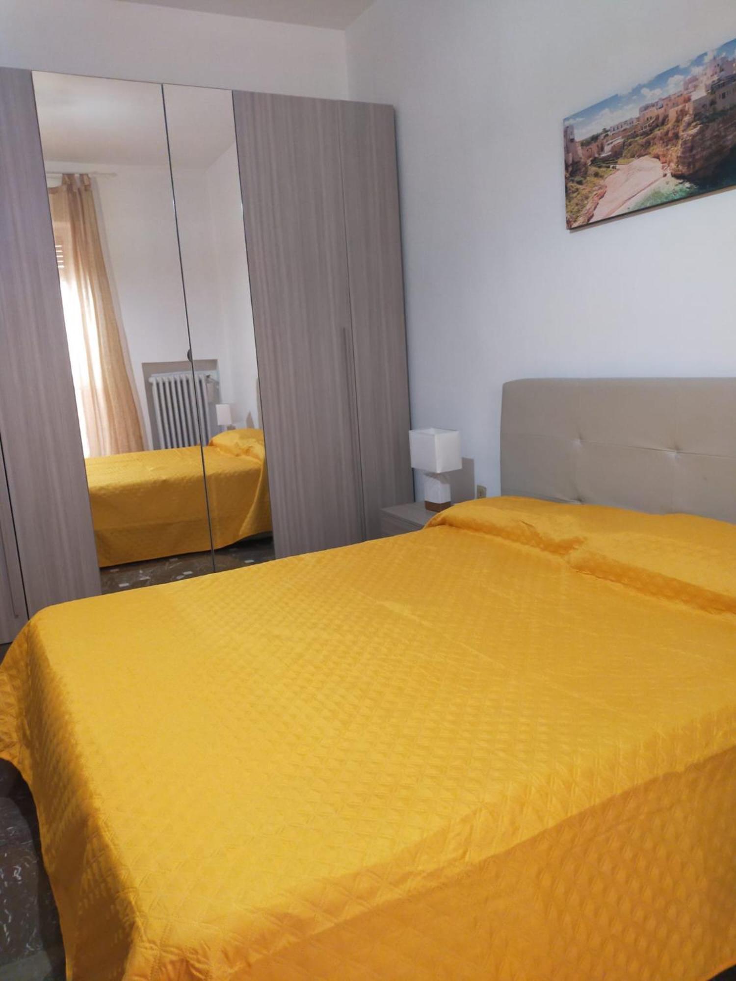 Matthias Central Rooms And Accomodation Bari Buitenkant foto