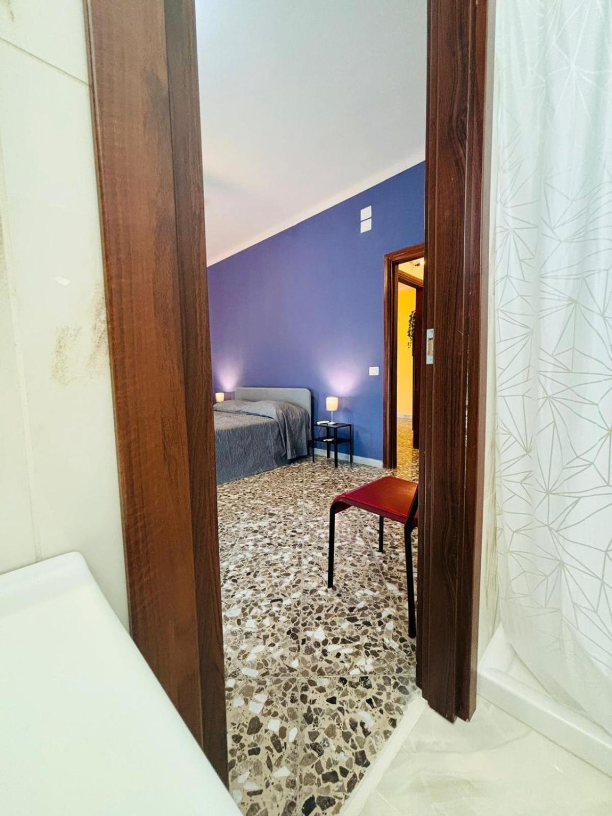 Matthias Central Rooms And Accomodation Bari Buitenkant foto